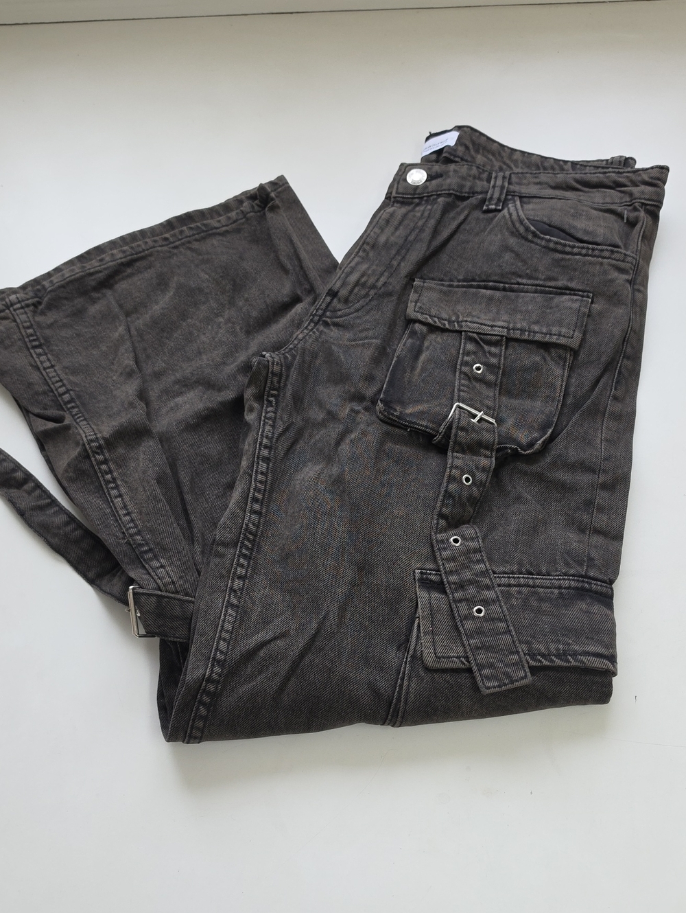 Zara multi-pocket cargo jeans
